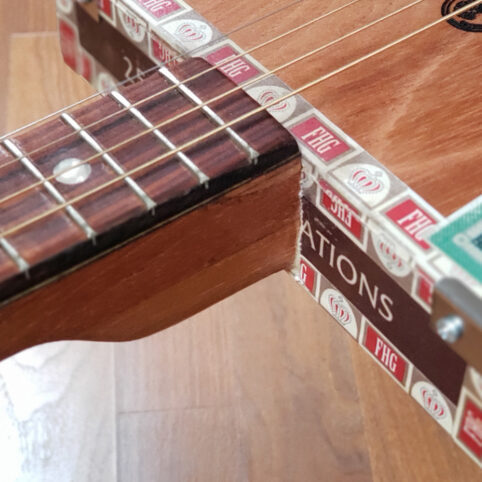 Cigar Box Guitar "Gerhardt" Cedro - Imagen 8