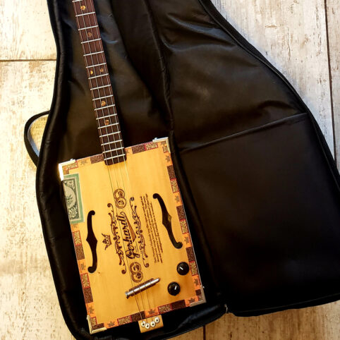 Funda para Cigar Box Guitar - Imagen 3